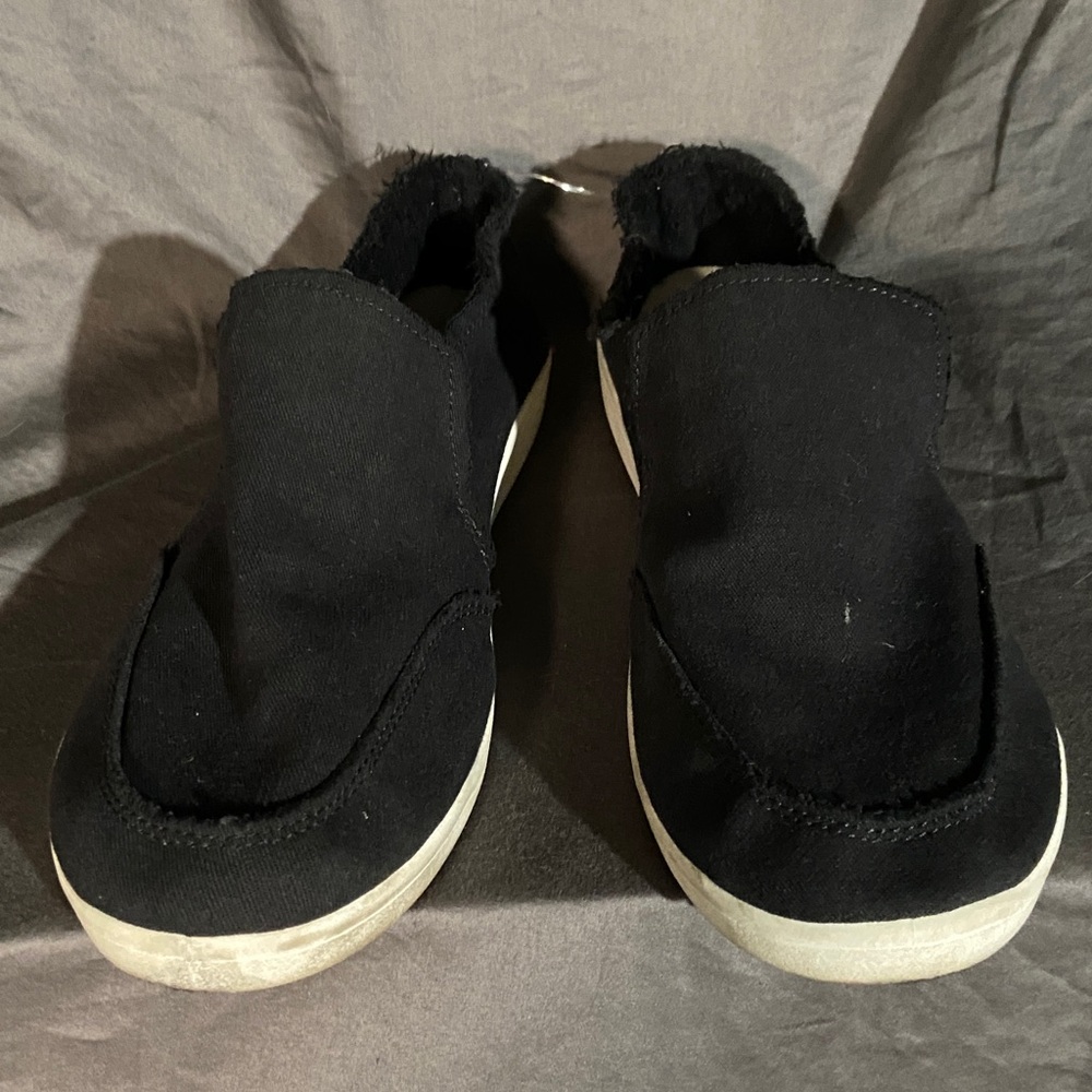 Vionic Black Canvas Slip-Ons Size 10